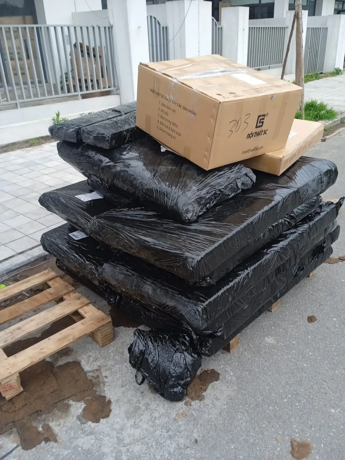 Chuyển Cửa Hàng Trọn Gói Hà Nội Đi Ninh Bình